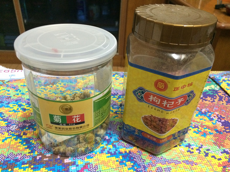 菊花和枸杞